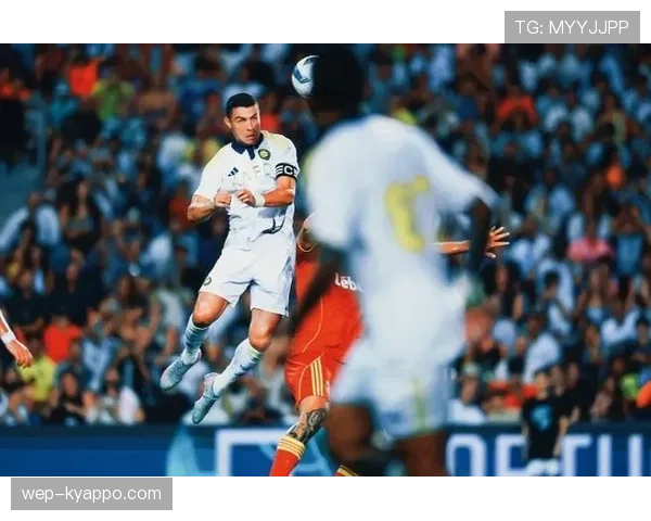 C罗头球能力解析：空中统治力如何达到历史级水平