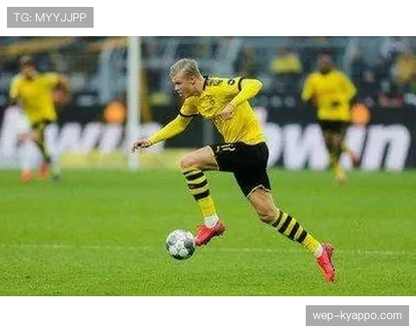 哈兰德是顶级中锋还是依赖体系的吃饼型前锋？终结能力与战术适配性深度解析