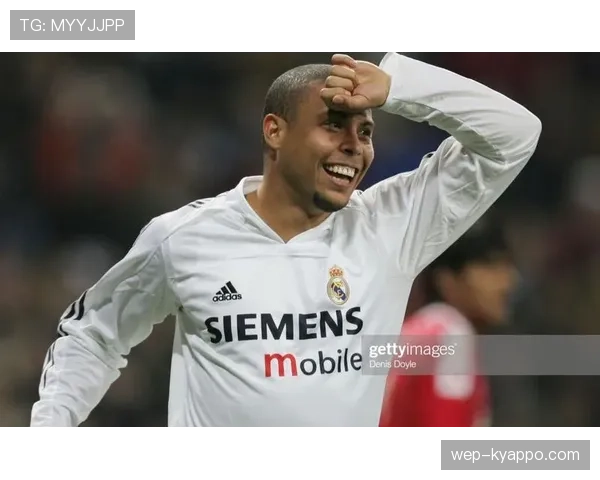 大罗内切射门如何撕裂防线并重拾锋线核心作用